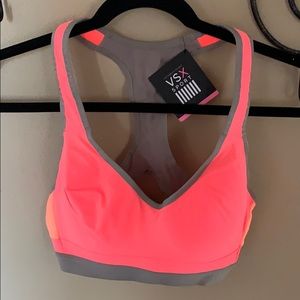 VS Sports bra Incredible